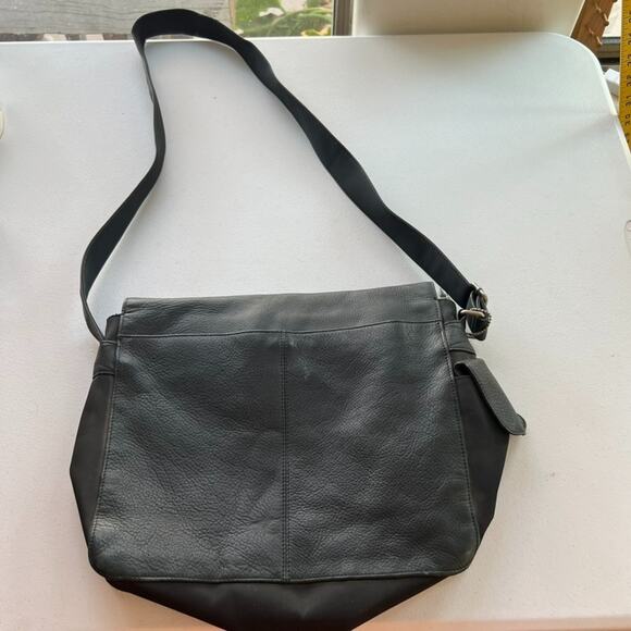 Vintage Fossil Black Pebble Leather and Nylon Crossbody Messenger Bag - Picture 10 of 14